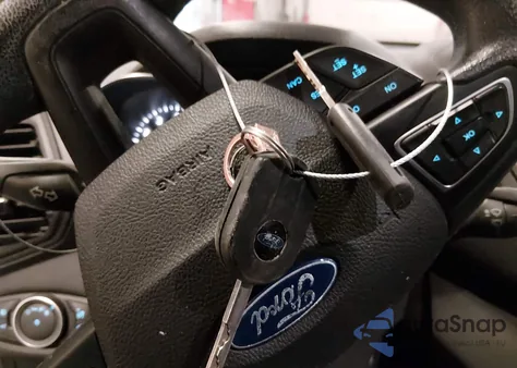 2018 Ford Escape Se из США, поврежденный, VIN 1FMCU9GD9JUC11167